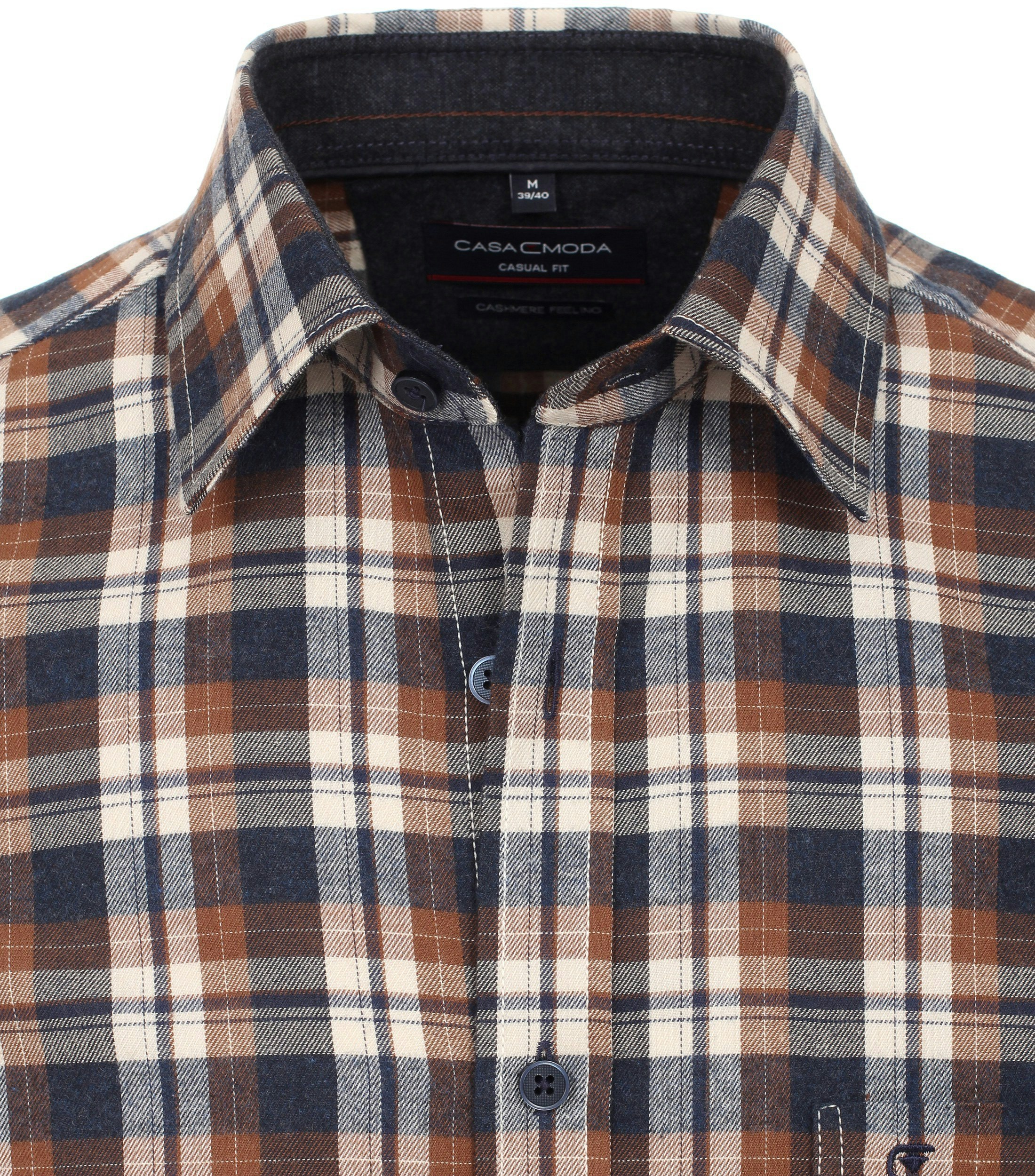 Ein Freizeithemd im kariert Muster in der Farbe Braun