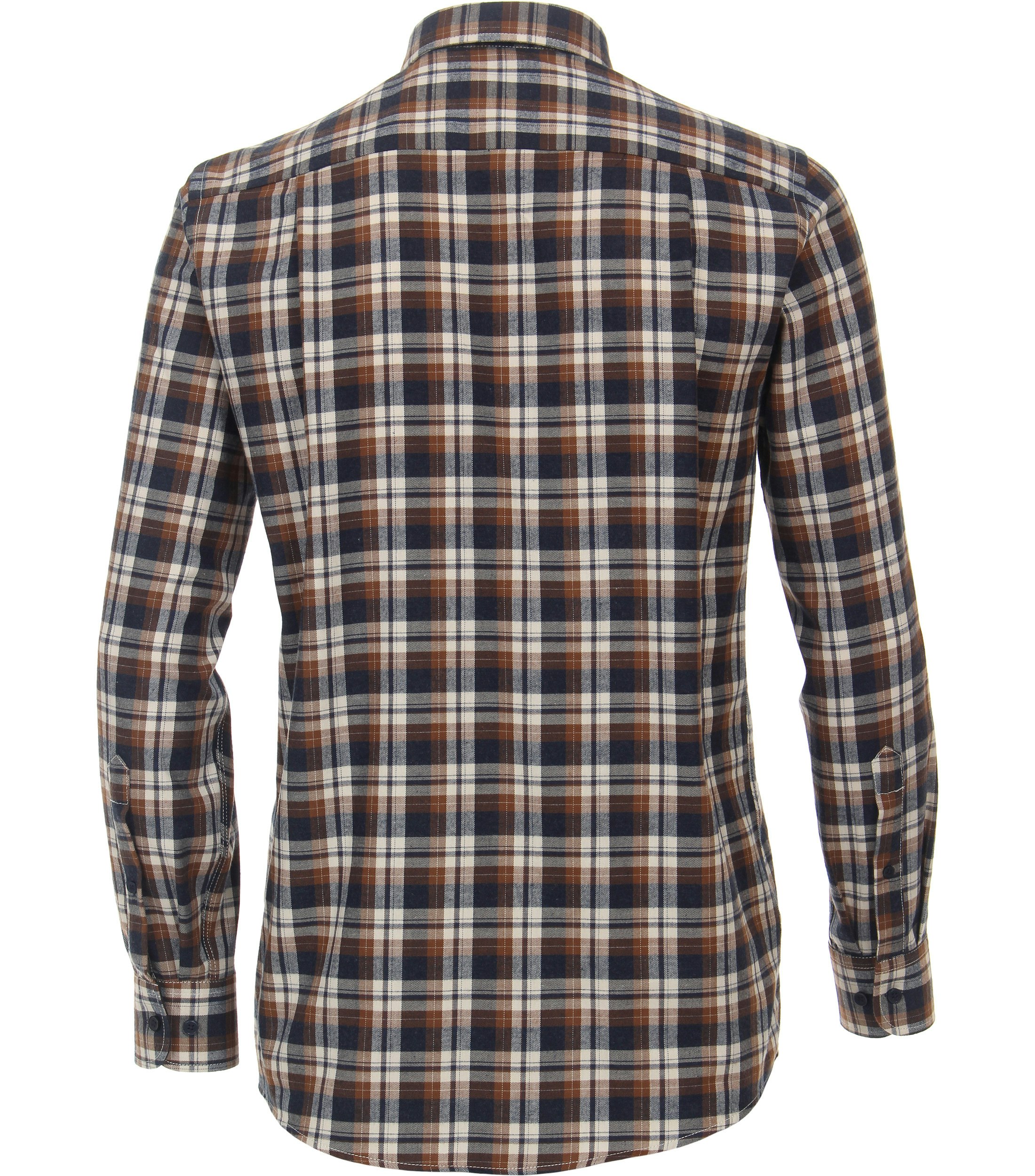 Ein Freizeithemd im kariert Muster in der Farbe Dunkelblau